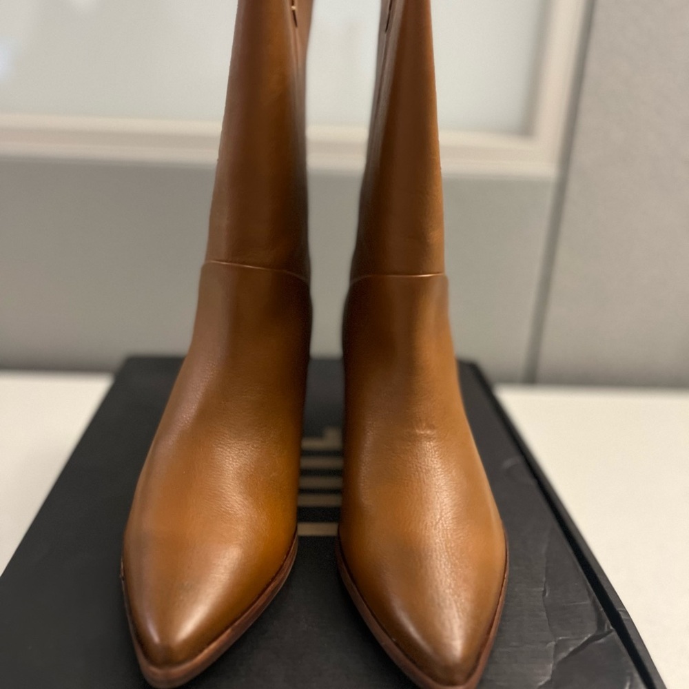 FRYE AND CO. Sadie Mid Heeled Boots NIB Size 11 Color Dark Latte